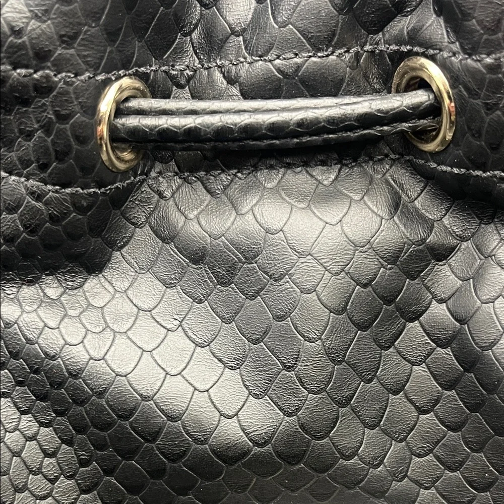 Cole Haan crossbody - Picture 3 of 8